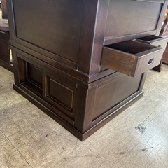 ダイニングテーブル　回転式椅子4脚　囲炉裏付き　64019