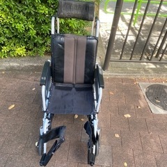 MIKIチルト式車椅子モジュール型 000132