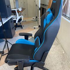 ⭐AKRACHING(エーケーレーシング) ゲーミングチェア 💺定価￥57,800💺 180度リクライニング⭐