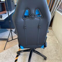 ⭐AKRACHING(エーケーレーシング) ゲーミングチェア 💺定価￥57,800💺 180度リクライニング⭐