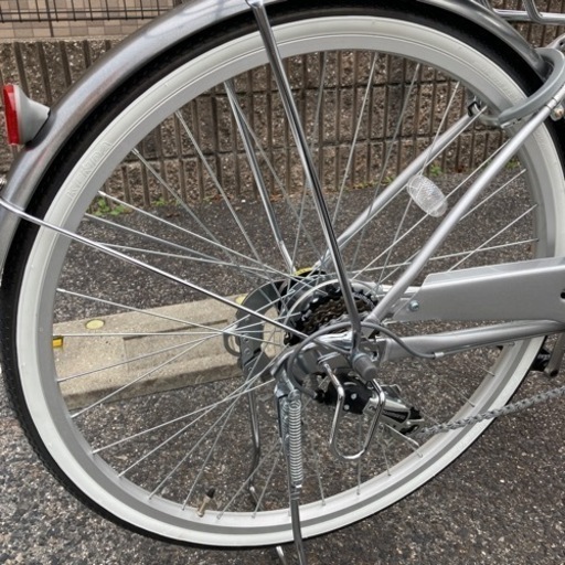 ☆美品 26インチ 自転車 6段変速 オートライト シルバー サイクル 