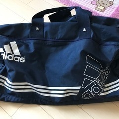 adidas 大容量ボストンバッグ