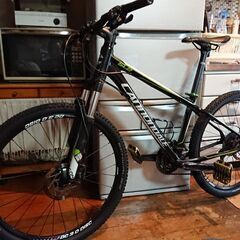 キャノンデール製マウンテンバイク24段ギア仕様