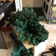 クリスマスツリー 2メートルと150cmぐらいの2個セット