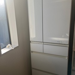 冷蔵庫 観音開き 新古品 - 家具 