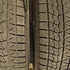 YOKOHAMA ヨコハマスタッドレスiceguard7、IG70、2021年製195/65R15 