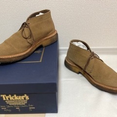 トリッカーズ デザートブーツ