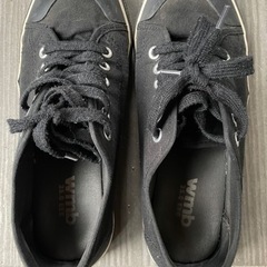 スニーカー　靴　黒　ブラック　25㎝