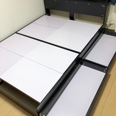 美品のセミダブルベッド安く売ります！(マットレス付き)