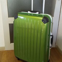 旅行カバン☆スーツケース☆Mサイズ☆シフレ☆3泊～5泊用☆エメラ...