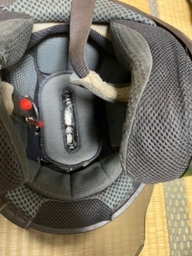 ヤールーヘルメットと、アライのヘルメット2つ