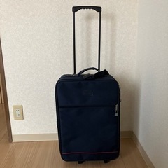中古スーツケース　紺色【取引完了】