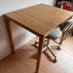 IKEA テーブル ローヴァロール