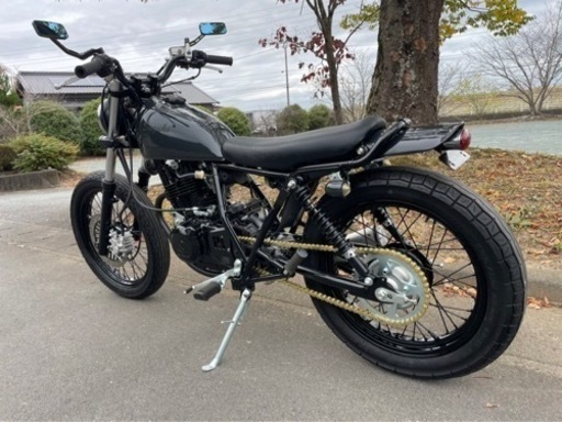 美車グラストラッカービッグボーイスカチューンボバーカスタムsr400twボルティ