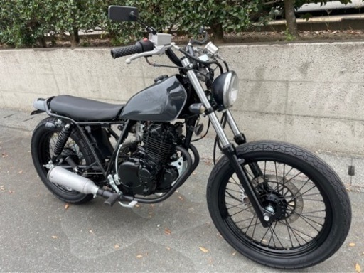 美車グラストラッカービッグボーイスカチューンボバーカスタムsr400twボルティ