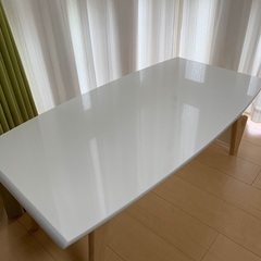 白、ローテーブル