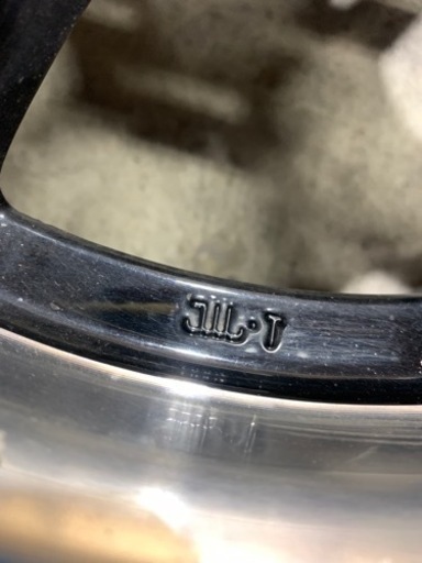 200系ハイエースに履いてました。 注文 