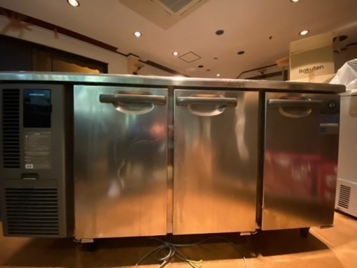 ブランドのギフト ホシザキ 3ドア RT-150MTF中古 業務用台下冷蔵庫 冷蔵庫