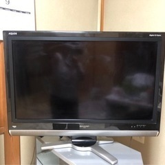 シャープ　液晶テレビ　32型