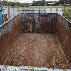 アームロール車にのせるコンテナ　8ルーベ