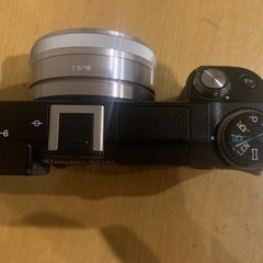 値下げ！ SONY ソニーα NEX-6 ボディ + E 16mm F2.8 ミラーレス一眼カメラ