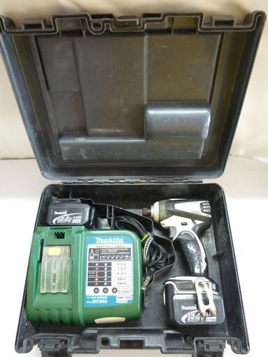 makita  充電式インパクトドライバ　TD133DRFXW　バッテリー1つ×
