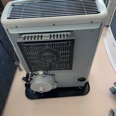 清掃整備済み　サンポット カベック FF式石油ストーブ FFR-554KL 14-23畳 ホワイト 