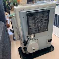 清掃整備済み　サンポット カベック FF式石油ストーブ FFR-554KL 14-23畳 ホワイト 