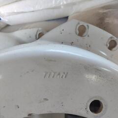 NHトラクター用ホイールディスク