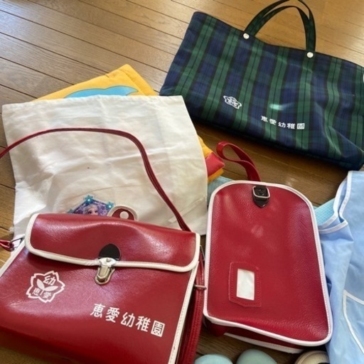 寝屋川市恵愛幼稚園制服、鞄、体操服一式