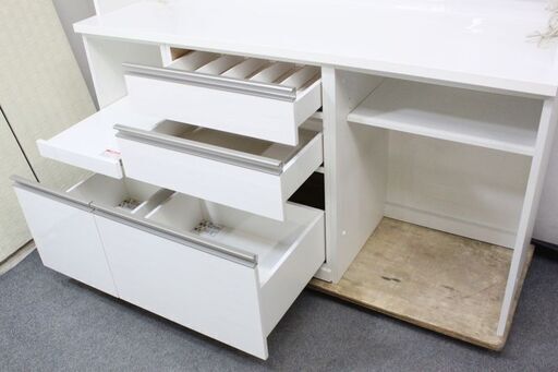 ニトリ リガーレ キッチンボード カップボード 食器棚
