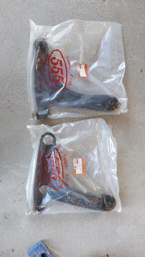 エブリイ DA64V DA64W 左右 2本セット ロアアーム 三恵工業 送料無料 | エブリィ キャリィ スクラム コントロールアーム ロアアーム