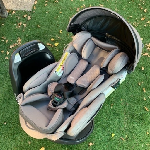 アップリカ ☆ チャイルドシート ☆ フラディア グロウ ISOFIX