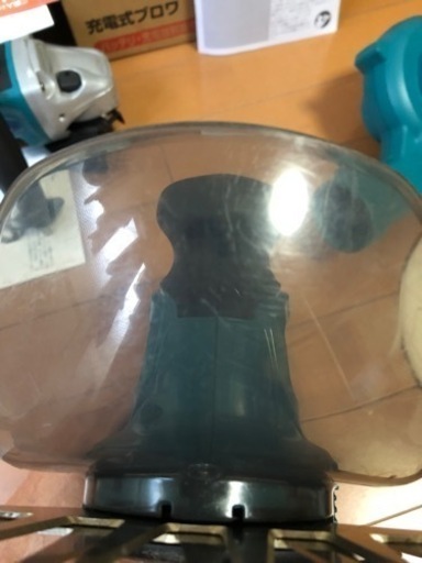 【マキタ18v】(今日で値下げ終了です)ブロワー、バリカン、(おまけ、互換グライダー、生垣バリカン用替刃260mm高級刃) マキタ18v】(今日で値下げ終了です)ブロワー、バリカン、(おまけ、互換