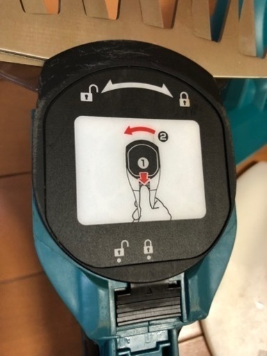 マキタ18v】(今日で値下げ終了です)ブロワー、バリカン、(おまけ、互換