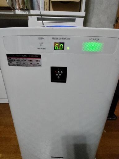 シャープ 加湿 空気清浄機 プラズマクラスター 7000 （KCA50W）❗特典あり　値下げ交渉可❗お部屋を乾燥から守り・素早く除菌❣