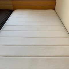 残り1台！　セミダブルベッド　N-sleepマットレス付き