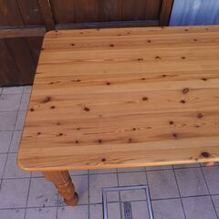 THE PENNY WISE(ペニーワイズ)よりpaulwison(ポールウィルソン) パイン無垢材の引き出し付ダイニングテーブルです！英国製のクラシックなデザインのアンティーク調の4人用食卓。CJ407