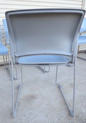 オカムラ　スタッキングチェア　会議椅子　ビニールレザー　7脚セット　引取り可：田川市