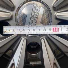 255/55/R18 スタッドレスタイヤ