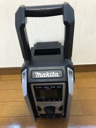 【ほぼ未使用】　マキタ　ラジオ　MR113B