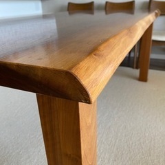 ダイニングテーブル　チェア　無垢材　ウォールナット色