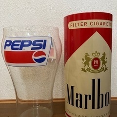 PEPSI ビッググラスとMarlboro缶