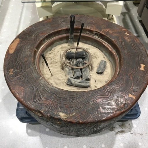 珍しい一品！  丸火鉢