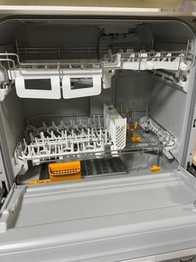 美品　パナソニック食器洗い乾燥機　バイオパワー除菌　NP-TR9-w