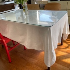 ダイニングテーブル　特注ガラス板つき