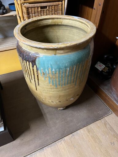 【リサイクルショップどりーむ天保山店】●5136●　水瓶　壺　大壺　アンティーク　レトロ　骨董品　超大型　(^^♪ リサイクルショップどりーむ天保山店】○5136○ 水瓶 壺 大壺
