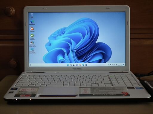 【SSD240GB搭載WIN11Home64bit 東芝 Satellite EX/56MWH Core-i3/ﾒﾓﾘ4GB/Office365】