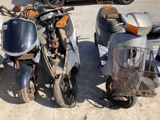 スクーター6台＋高齢者用四輪車