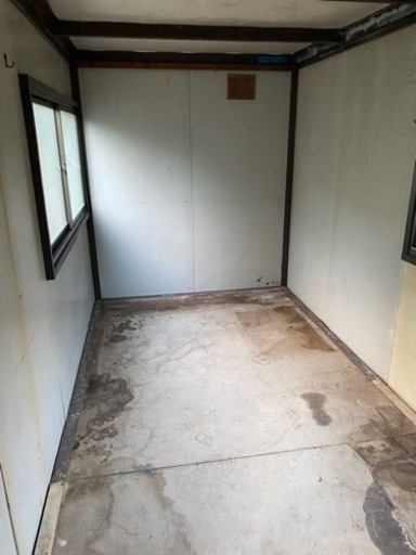 イナバ製 プレハブ小屋 6畳間 物置 休憩所